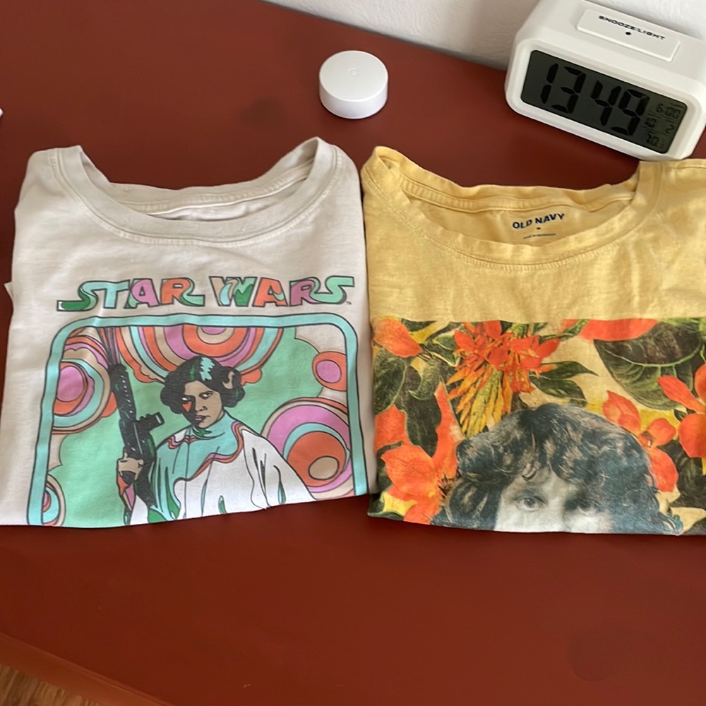 Old Navy Set of 2 licensed printed tee’s